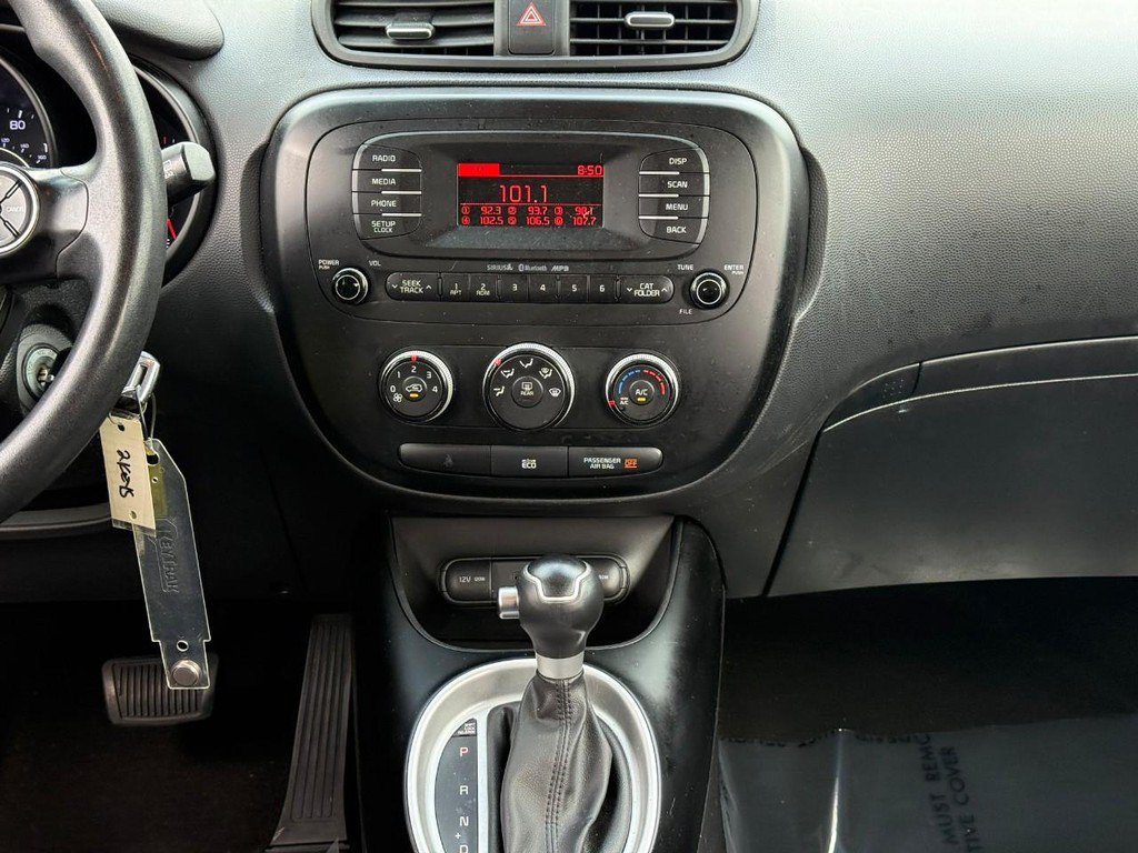 Used 2016 Kia Soul FWD image 17