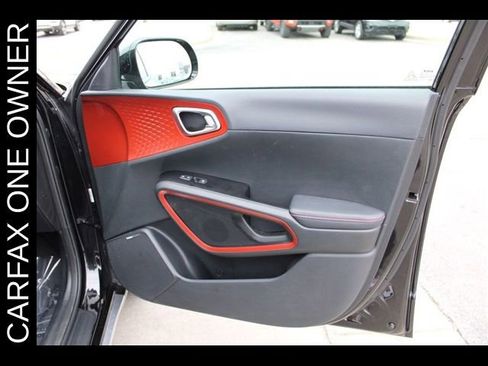 Used 2023 Kia Soul GT-Line w/ GT-Line Technology Package FWD image 21