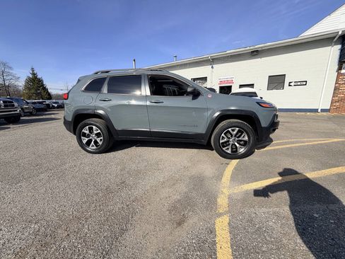 Used 2014 Jeep Cherokee Trailhawk w/ Comfort/Convenience Group image 50