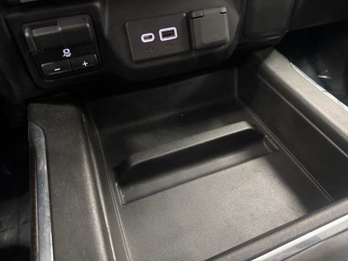 Used 2022 Chevrolet Silverado 3500 LT image 42