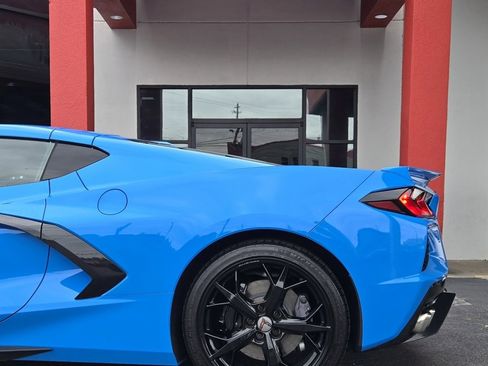 Used 2022 Chevrolet Corvette Stingray w/ Engine Appearance Package image 6