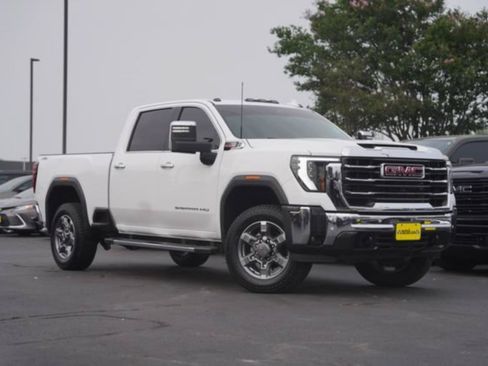 Used 2025 GMC Sierra 2500 SLT w/ SLT Convenience Package AWD/4WD image 2