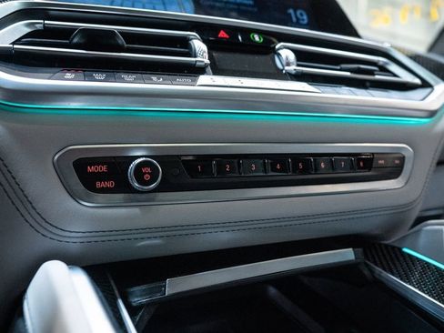 Used 2021 BMW X5 M image 38