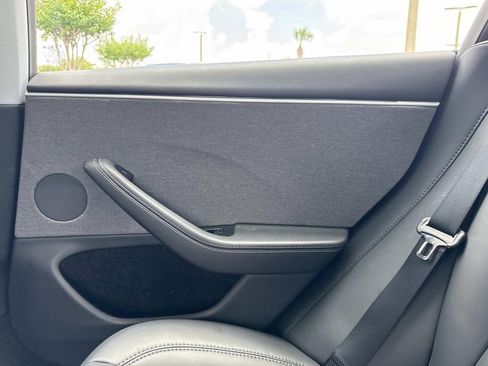 Used 2025 Tesla Model 3 Long Range RWD image 19