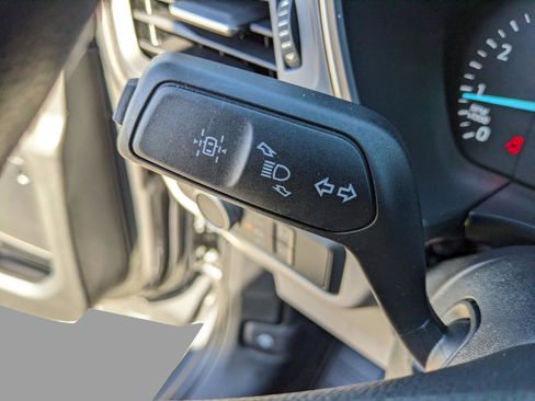 Used 2022 Ford Escape SE image 34