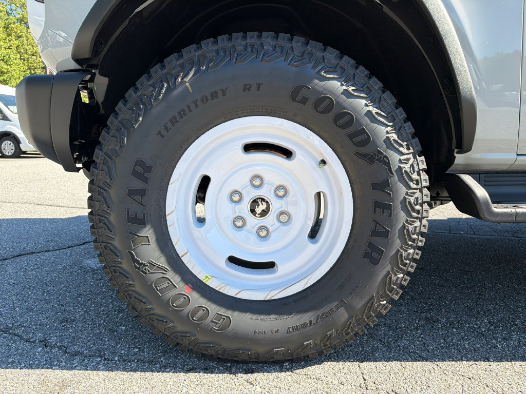 New 2026 Ford Bronco Heritage Edition AWD/4WD image 11