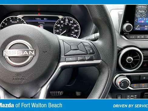 Used 2024 Nissan Sentra SV FWD image 11