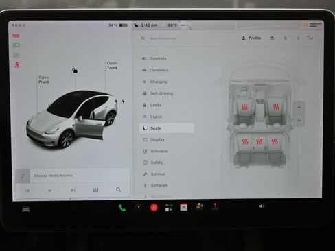 Used 2021 Tesla Model Y Long Range AWD/4WD image 28