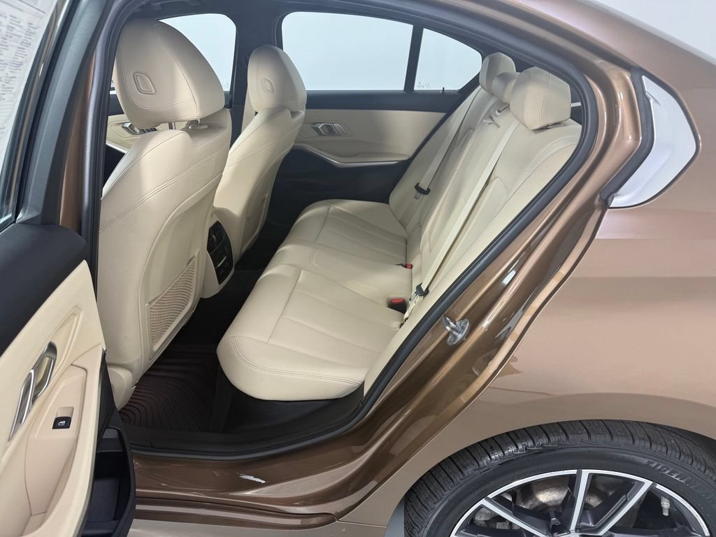 Used 2019 BMW 330i xDrive Sedan w/ Convenience Package AWD/4WD image 12