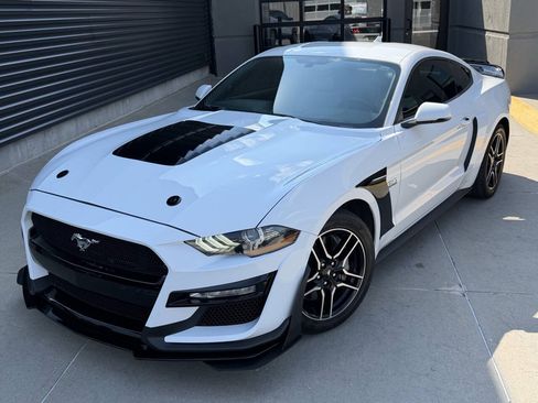 Used 2020 Ford Mustang GT Premium RWD image 2