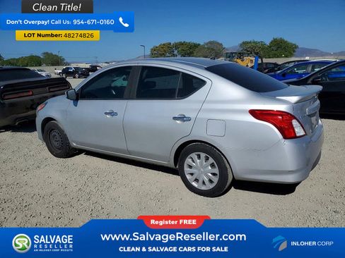 Used 2017 Nissan Versa SV FWD image 3