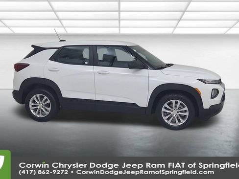 Used 2021 Chevrolet TrailBlazer LS image 17