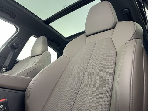New 2025 Audi Q5 Premium Plus image 25