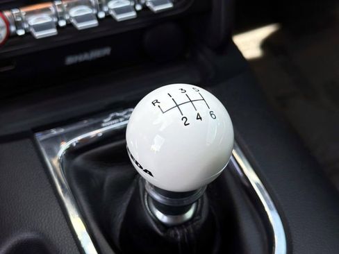 Used 2015 Ford Mustang GT Premium RWD image 22