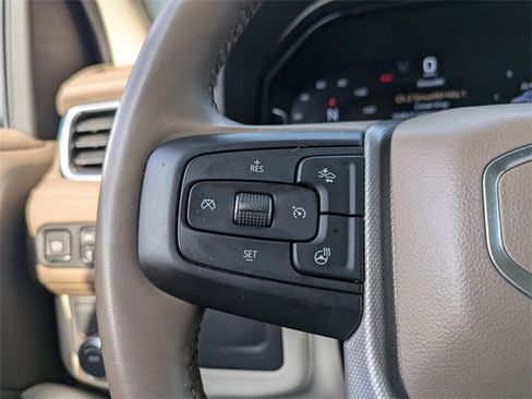 Used 2023 GMC Yukon XL Denali image 33