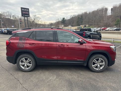 Used 2019 GMC Terrain SLE w/ Driver Convenience Package AWD/4WD image 2