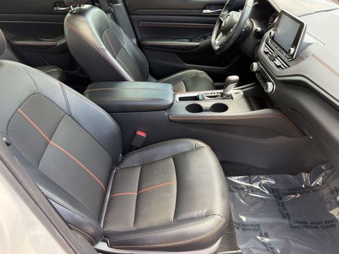 Used 2020 Nissan Altima 2.5 SR w/ Premium Package FWD image 24