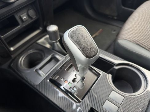 Used 2024 Toyota 4Runner TRD Off-Road AWD/4WD image 22