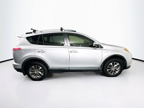 Used 2016 Toyota RAV4 XLE AWD/4WD image 10