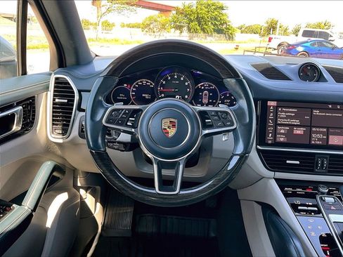 Certified 2021 Porsche Cayenne AWD/4WD image 15