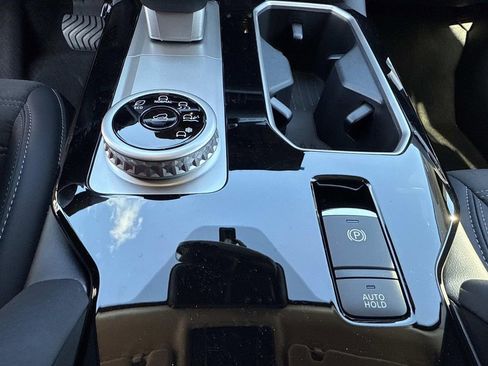 New 2026 Mitsubishi Outlander SE FWD image 32