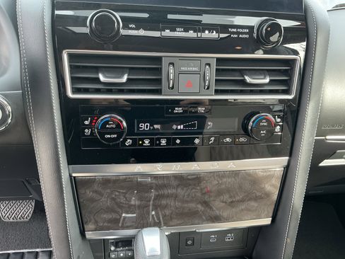 Certified 2024 Nissan Armada Platinum w/ Captain's Chairs Package image 18