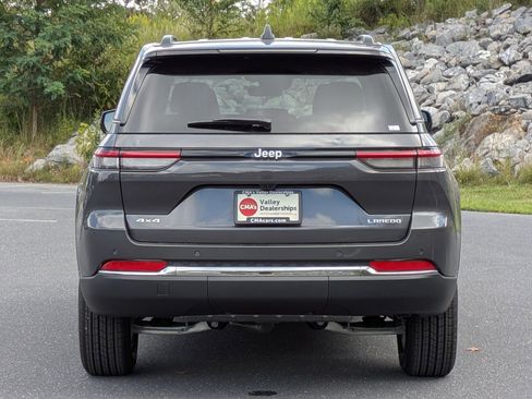 New 2025 Jeep Grand Cherokee Laredo X w/ Luxury Tech Group I image 6