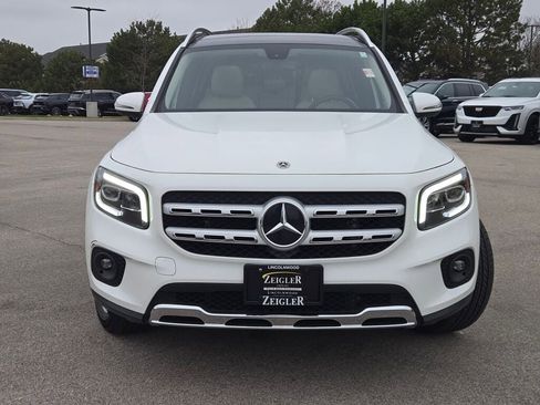 Used 2021 Mercedes-Benz GLB 250 4MATIC image 2
