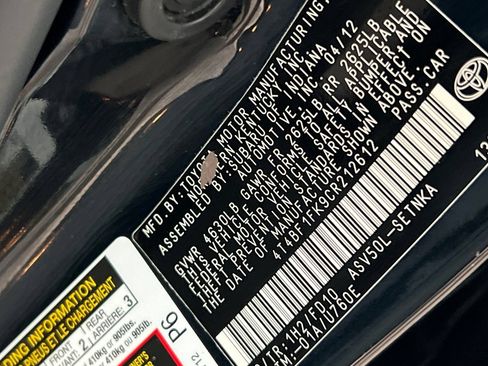 Used 2012 Toyota Camry LE FWD image 26