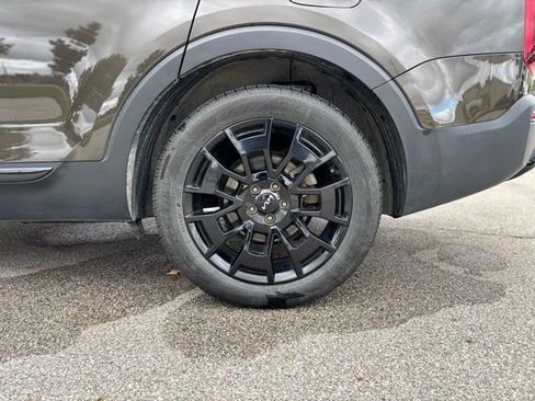 Used 2022 Kia Telluride EX w/ EX Premium Package image 14