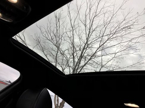 Used 2018 Kia Stinger GT2 image 11