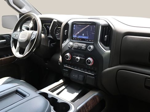 Used 2020 GMC Sierra 1500 Denali w/ Denali Ultimate Package AWD/4WD image 22