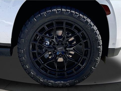 Used 2023 GMC Yukon Denali Ultimate image 36