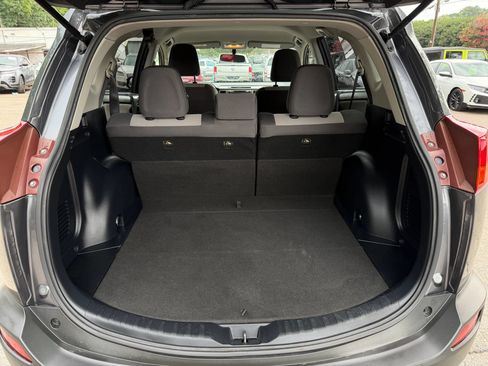 Used 2015 Toyota RAV4 LE FWD image 15