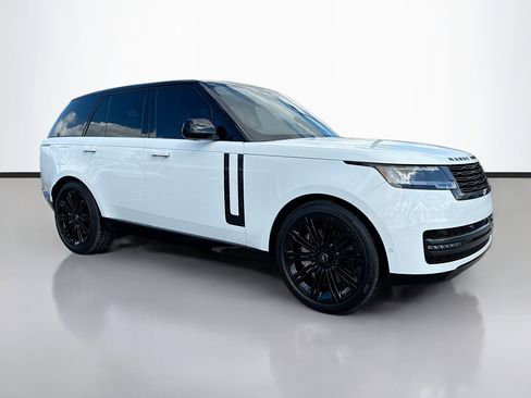Used 2025 Land Rover Range Rover SE image 7