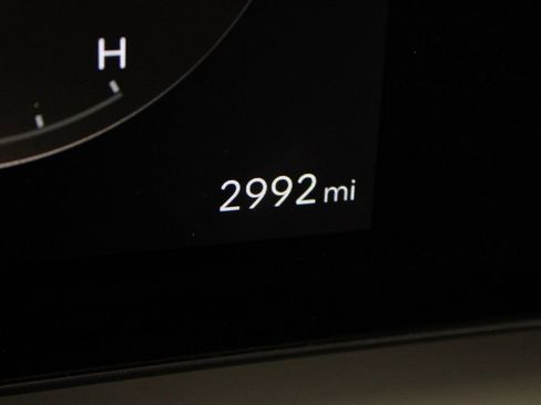 Used 2025 Hyundai Tucson Limited image 25