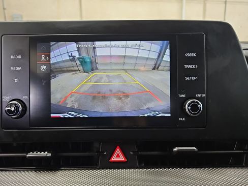 Used 2023 Kia Sportage LX image 21