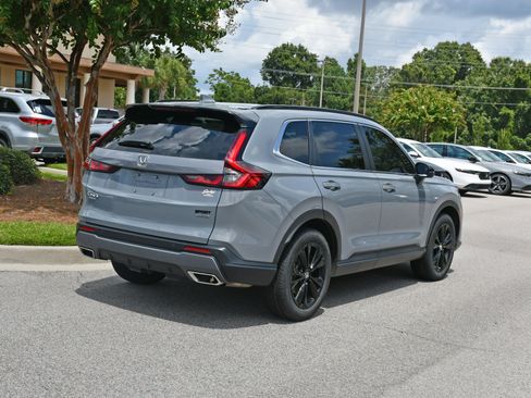 Used 2025 Honda CR-V Sport Touring image 4