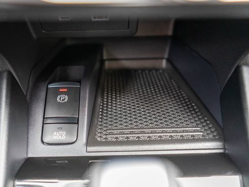 Used 2023 Nissan Kicks SV FWD image 23