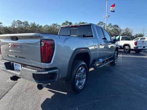 New 2026 GMC Sierra 2500 SLT image 2