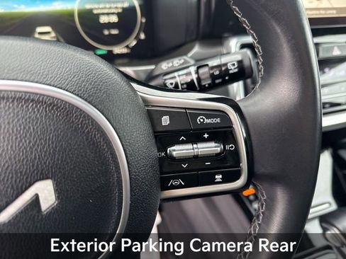 Used 2023 Kia Sorento SX image 21