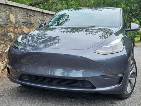 Used 2023 Tesla Model Y Long Range AWD/4WD image 54