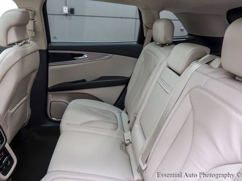 Used 2019 Lincoln Nautilus Select AWD/4WD image 14