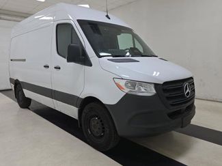 Used 2025 Mercedes-Benz Sprinter 2500 video 2