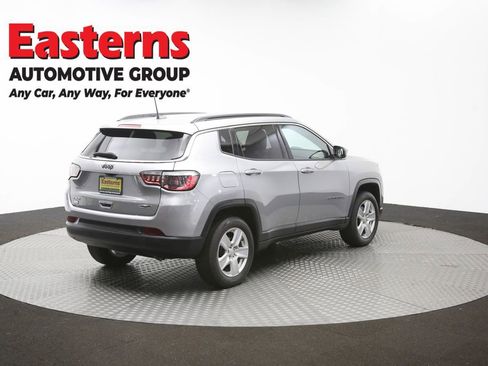 Used 2022 Jeep Compass Latitude w/ Convenience Group AWD/4WD image 40