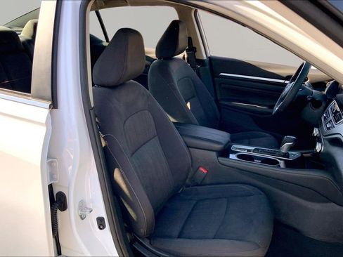 Used 2023 Nissan Altima 2.5 SV w/ SV Premium Package image 20