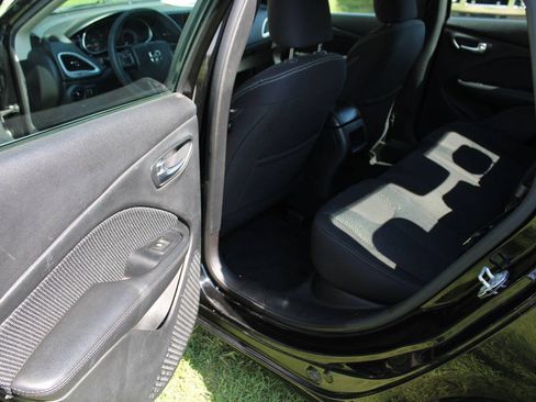 Used 2015 Dodge Dart SXT FWD image 25
