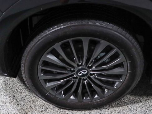 Used 2023 INFINITI QX80 Premium Select w/ Cargo Package RWD image 11