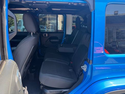 Used 2023 Jeep Wrangler Unlimited Rubicon 4xe AWD/4WD image 21
