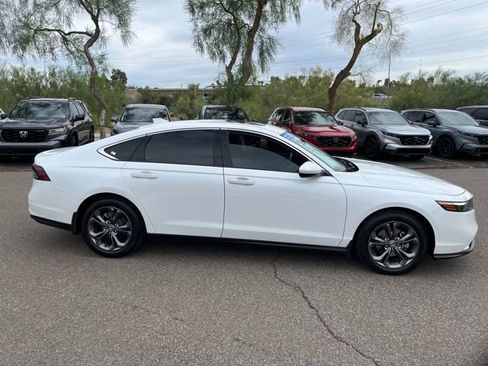 Certified 2023 Honda Accord EX image 26